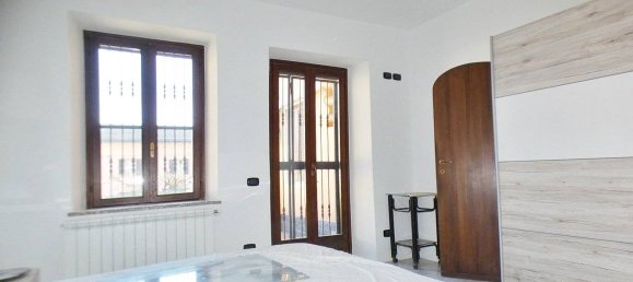 3 bedrooms Apartment in Sesto Calende, Italy No. 161017 5