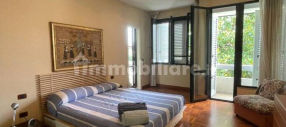 3 bedrooms House in Carrara, Italy No. 189026 7