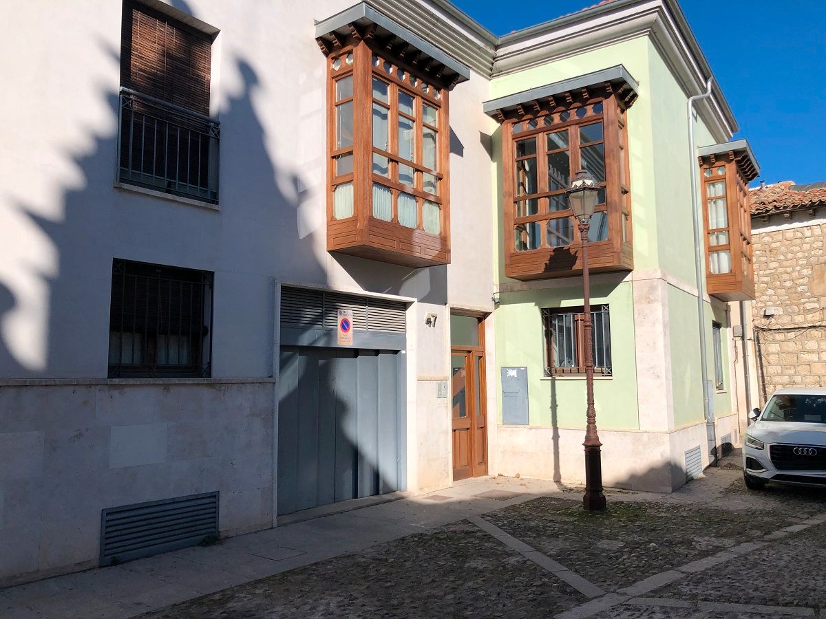  مرآب في Burgos, Spain 32متر مربع رقم 72887