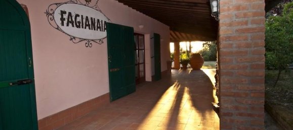 6 rooms Villa in Peccioli, Italy No. 155249 8