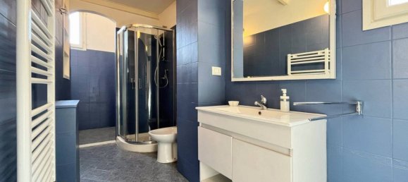 2 bedrooms Apartment in Florence, Italy No. 272545 21