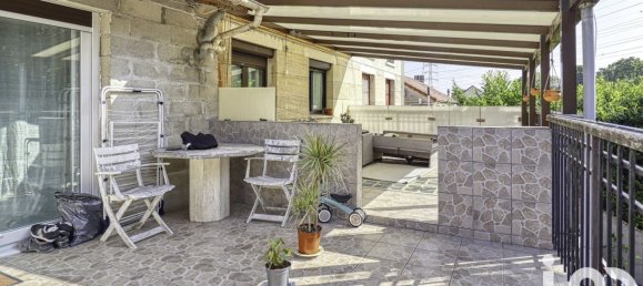 Casa de 3 dormitorios en Montmagny, France No. 296382 11