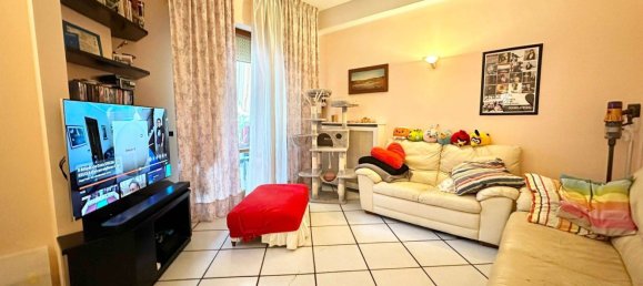 4 bedrooms Apartment in Montegranaro, Italy No. 352264 5
