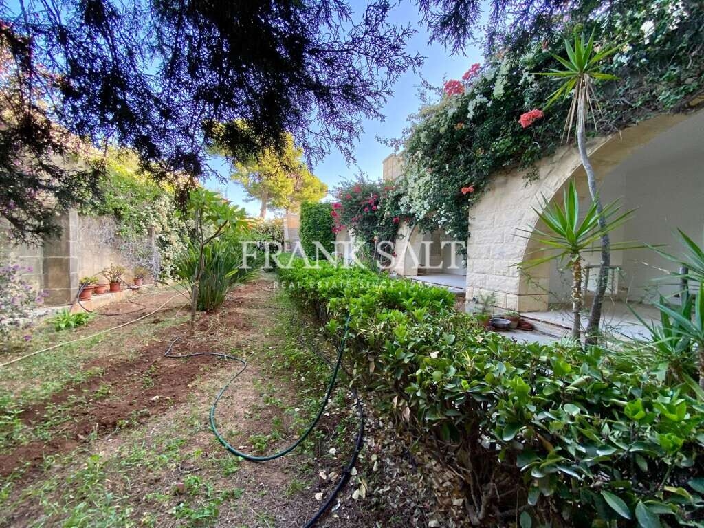 Villa T4 em Saint Paul's Bay, Malta N.º 2706