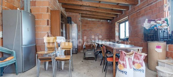 5-Zimmer Hotel in Cislago, Italy, Nr. 307840 3