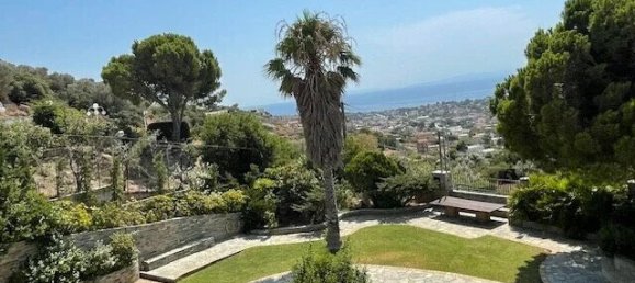5 bedrooms Villa in Kalyvia Thorikou, Greece No. 1847 3