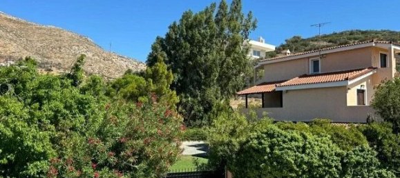 5 bedrooms Villa in Kalyvia Thorikou, Greece No. 1847 11
