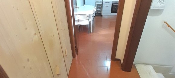 4 bedrooms Apartment in Poggibonsi, Italy No. 379653 3