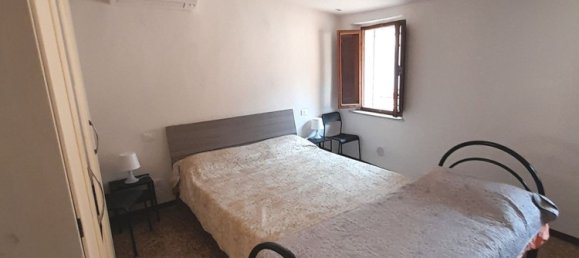 4 bedrooms Apartment in Poggibonsi, Italy No. 379653 8