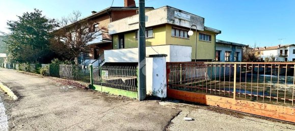 553m² Warehouse in Tortona, Italy No. 62459 33