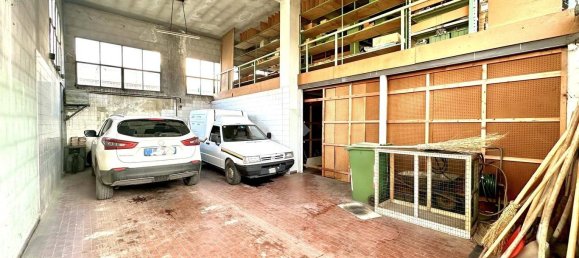 553m² Warehouse in Tortona, Italy No. 62459 19