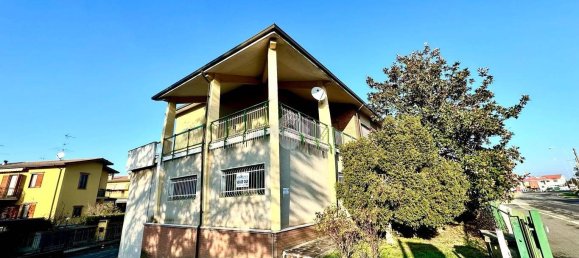 553m² Warehouse in Tortona, Italy No. 62459 31