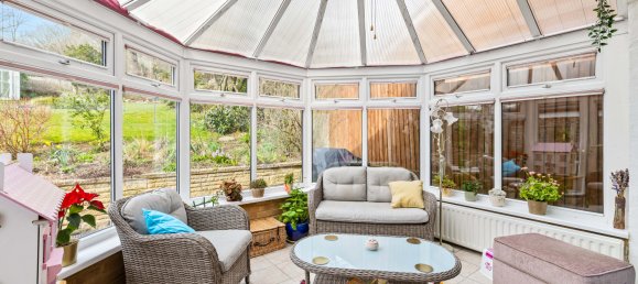 4 Schlafzimmer Haus in Redhill, United Kingdom, Nr. 1036 45