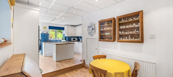 4 Schlafzimmer Haus in Redhill, United Kingdom, Nr. 1036 12