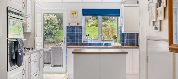 4 Schlafzimmer Haus in Redhill, United Kingdom, Nr. 1036 9