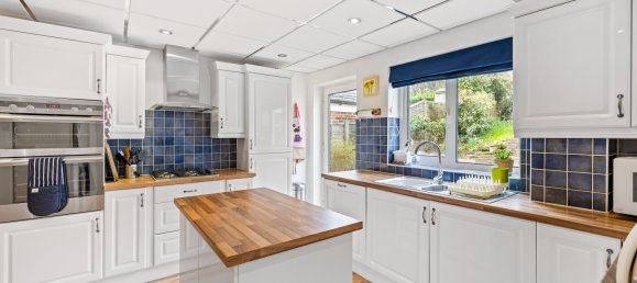 4 Schlafzimmer Haus in Redhill, United Kingdom, Nr. 1036 8