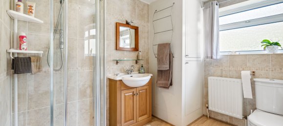 4 Schlafzimmer Haus in Redhill, United Kingdom, Nr. 1036 51