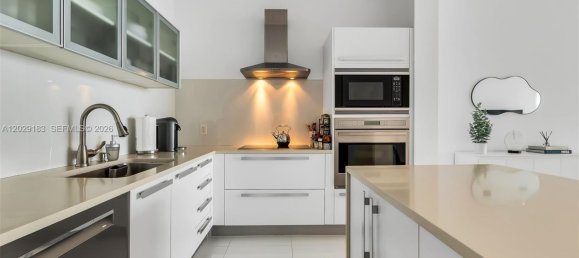 3 bedrooms Commercial property for rent in Miami, Miami-Dade, Florida, USA № 615046 18