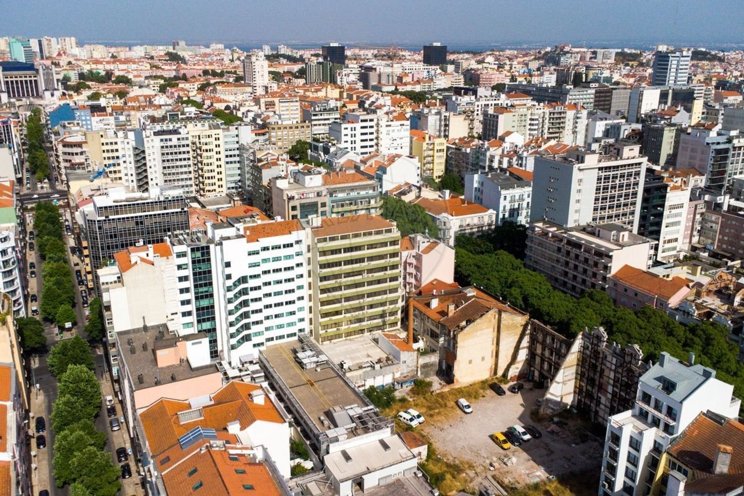  بناية في Lisbon, Portugal 870متر مربع رقم 268103