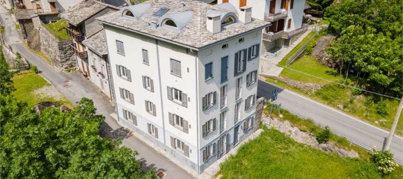 1 bedroom Apartment in San Giacomo Filippo, Italy No. 377705 4