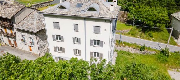 1 bedroom Apartment in San Giacomo Filippo, Italy No. 377705 3