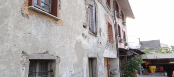 5 bedrooms House in Chatillon, Italy No. 313048 16