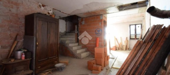 5 bedrooms House in Chatillon, Italy No. 313048 5