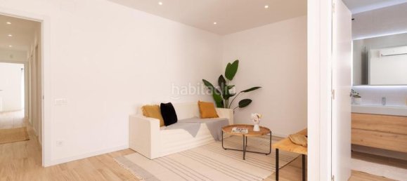 3 bedrooms Castles in Terrassa, Spain No. 189360 14