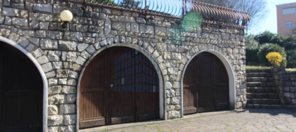 5-salle Appartement à Brescia, Italy No. 4714 15