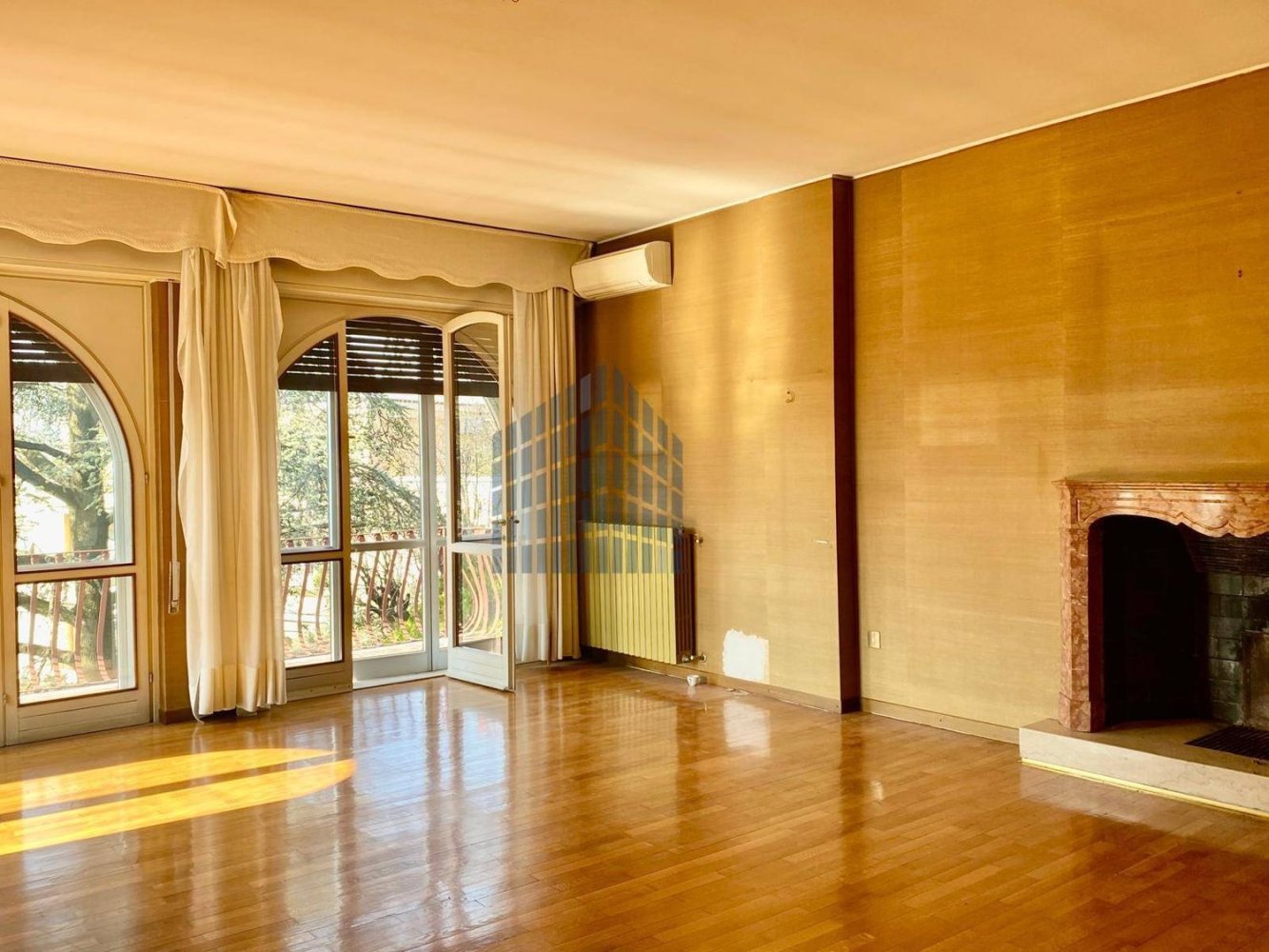 5-salle Appartement à Brescia, Italy No. 4714