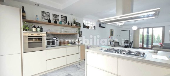 2 غرف نوم فيلا في Vimercate, Italy رقم 321842 17