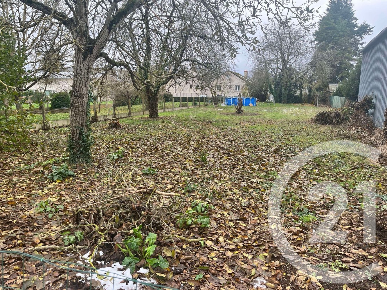 680m² Land in Epieds-en-Beauce, France No. 158413