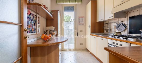 Casa de 4 dormitorios en Mosciano Sant'Angelo, Italy No. 218055 5