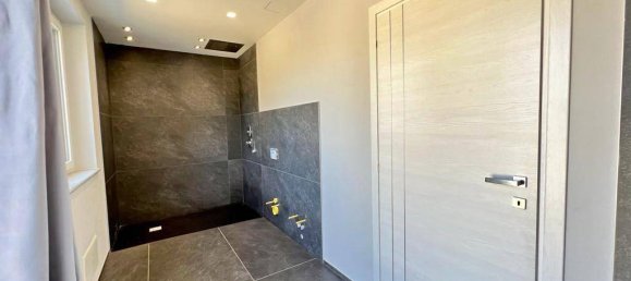 3 chambres Villa à La Morra, Italy No. 75344 20