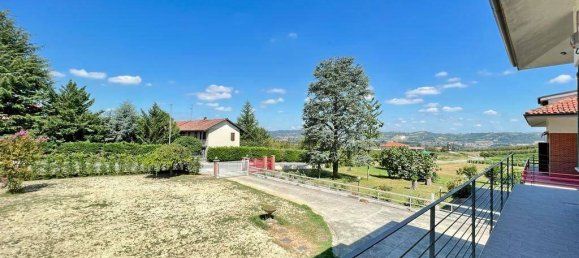 3 chambres Villa à La Morra, Italy No. 75344 14