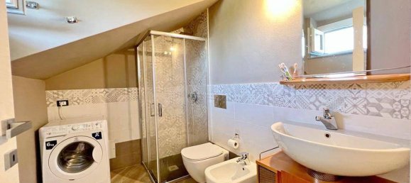 3 chambres Villa à La Morra, Italy No. 75344 40