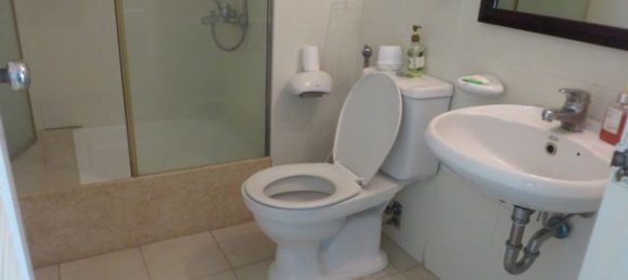 Apartamento de 3 dormitorios en Tay Ho, Vietnam No. 4233 8