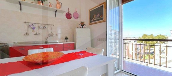 3 rooms Apartment in Triggiano, Italy No. 21389 4