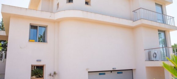 4 bedrooms Villa in Ciudad Quesada, Spain No. 184781 2