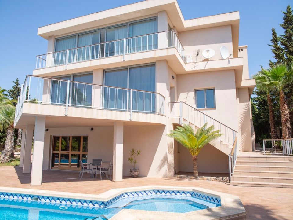 4 bedrooms Villa in Ciudad Quesada, Spain No. 184781