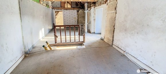 3 rooms House in Chateauvillain, France No. 49223 4