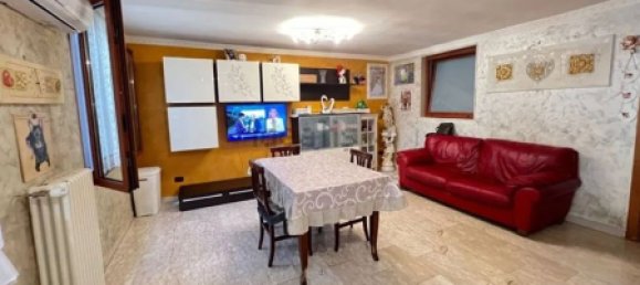 Apartamento de 3 habitaciónes en Bari, Italy No. 107611 6