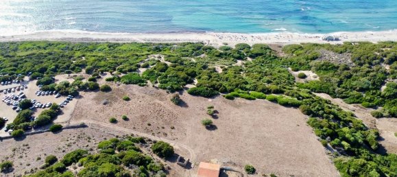 Terreno en Trinità d'Agultu e Vignola, Italy 90000 m² No. 276132 10