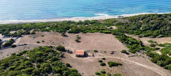 Terreno en Trinità d'Agultu e Vignola, Italy 90000 m² No. 276132 9