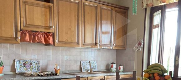 4غرفة شقة في Frattaminore, Italy رقم 18745 2