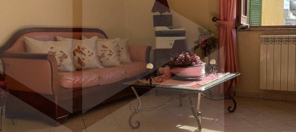 4غرفة شقة في Frattaminore, Italy رقم 18745 34