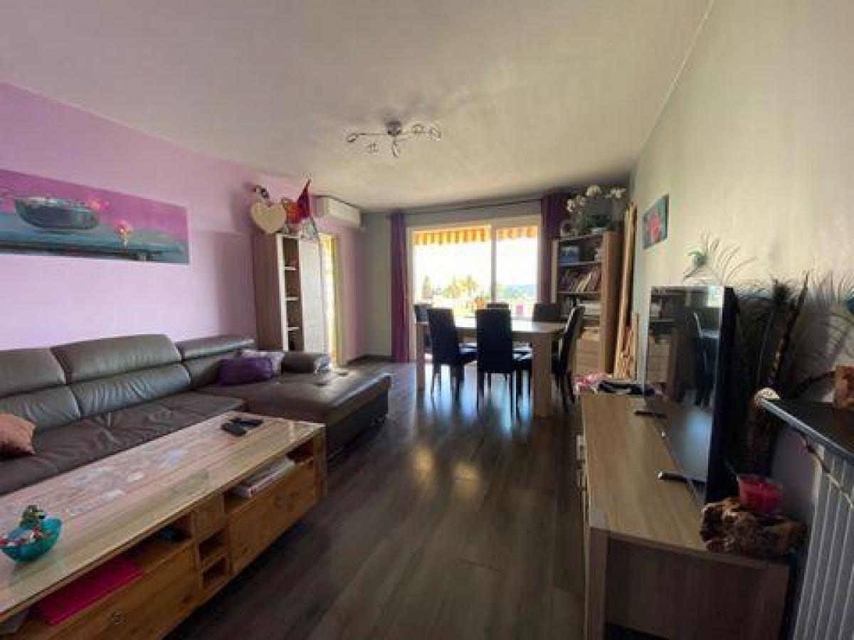 Кондоминиум  с 2 спальнями в Грас, Франция № 4591