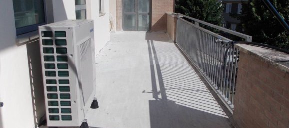 3 rooms Apartment in Spinetoli, Italy No. 276651 3