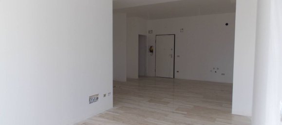 3 rooms Apartment in Spinetoli, Italy No. 276651 4