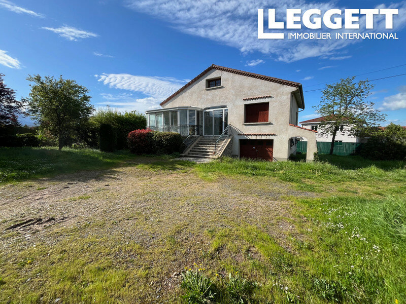 3 bedrooms House in Savigneux, France No. 195741